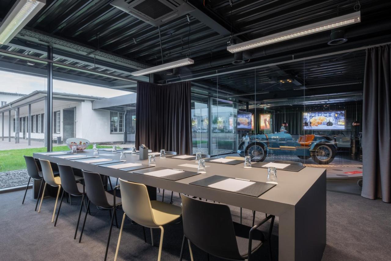 科隆汽车世界v8酒店-埃森德典藏酒店成员 外观 照片